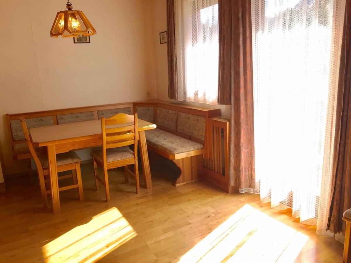 Schmautz Ferienwohnungen & Zimmer Miklauzhof エクステリア 写真